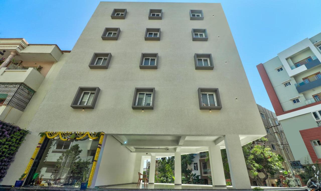Treebo Sriz Cozy Seethamadhara Visakhapatnam Esterno foto