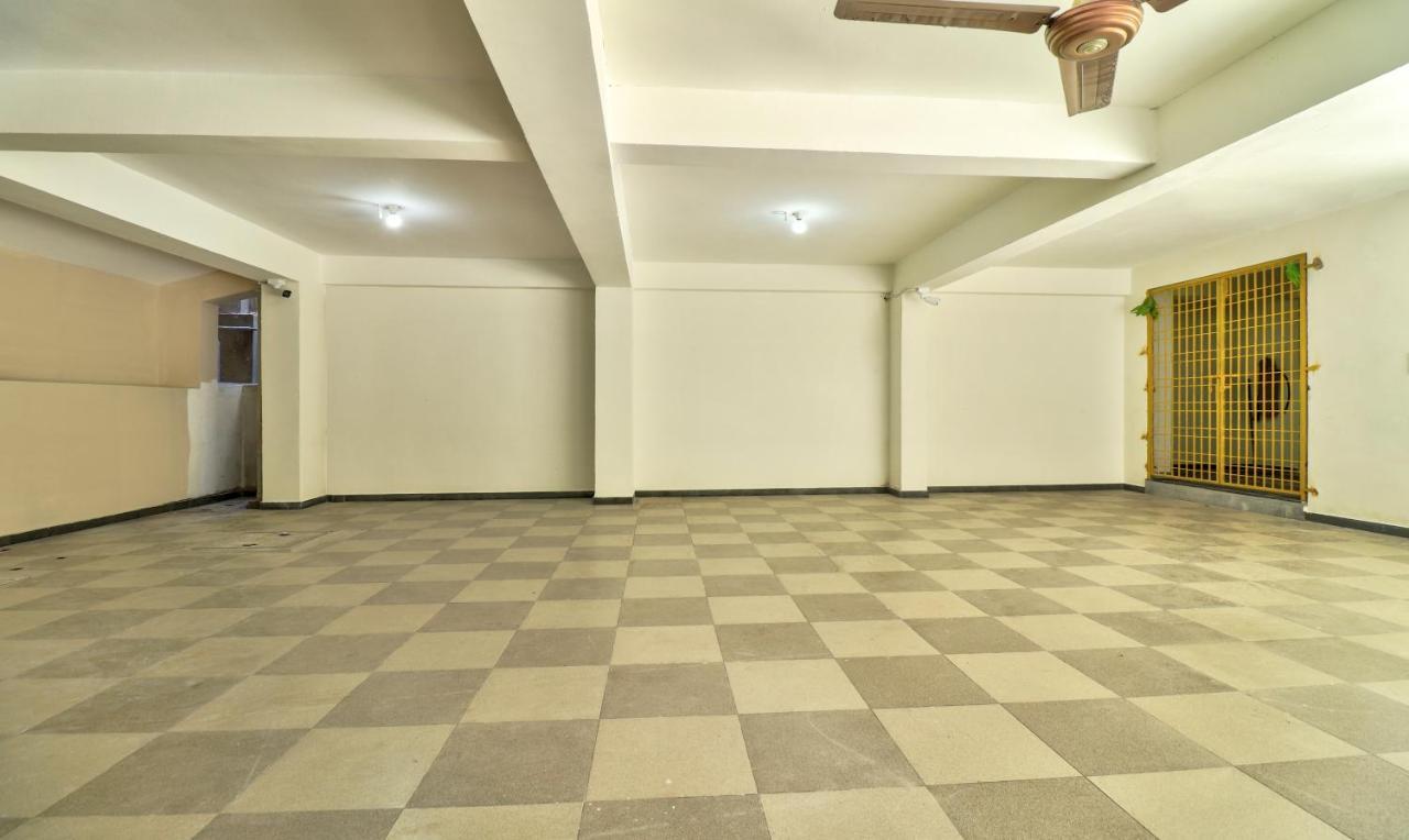 Treebo Sriz Cozy Seethamadhara Visakhapatnam Esterno foto