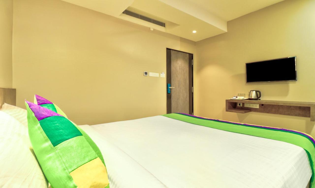 Treebo Sriz Cozy Seethamadhara Visakhapatnam Esterno foto